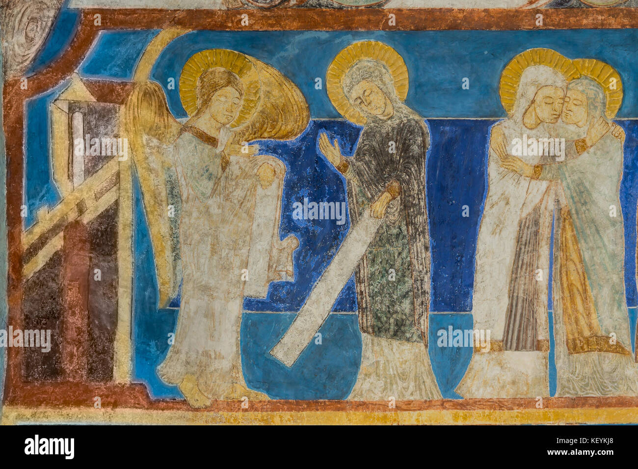 Erzengel Gabriel sagt Mary, dass sie schwanger sein wird. Mary besucht Elisabeth. Fresko in einer mittelalterlichen Kirche. Bjaresjo, Schweden, Septem Stockfoto