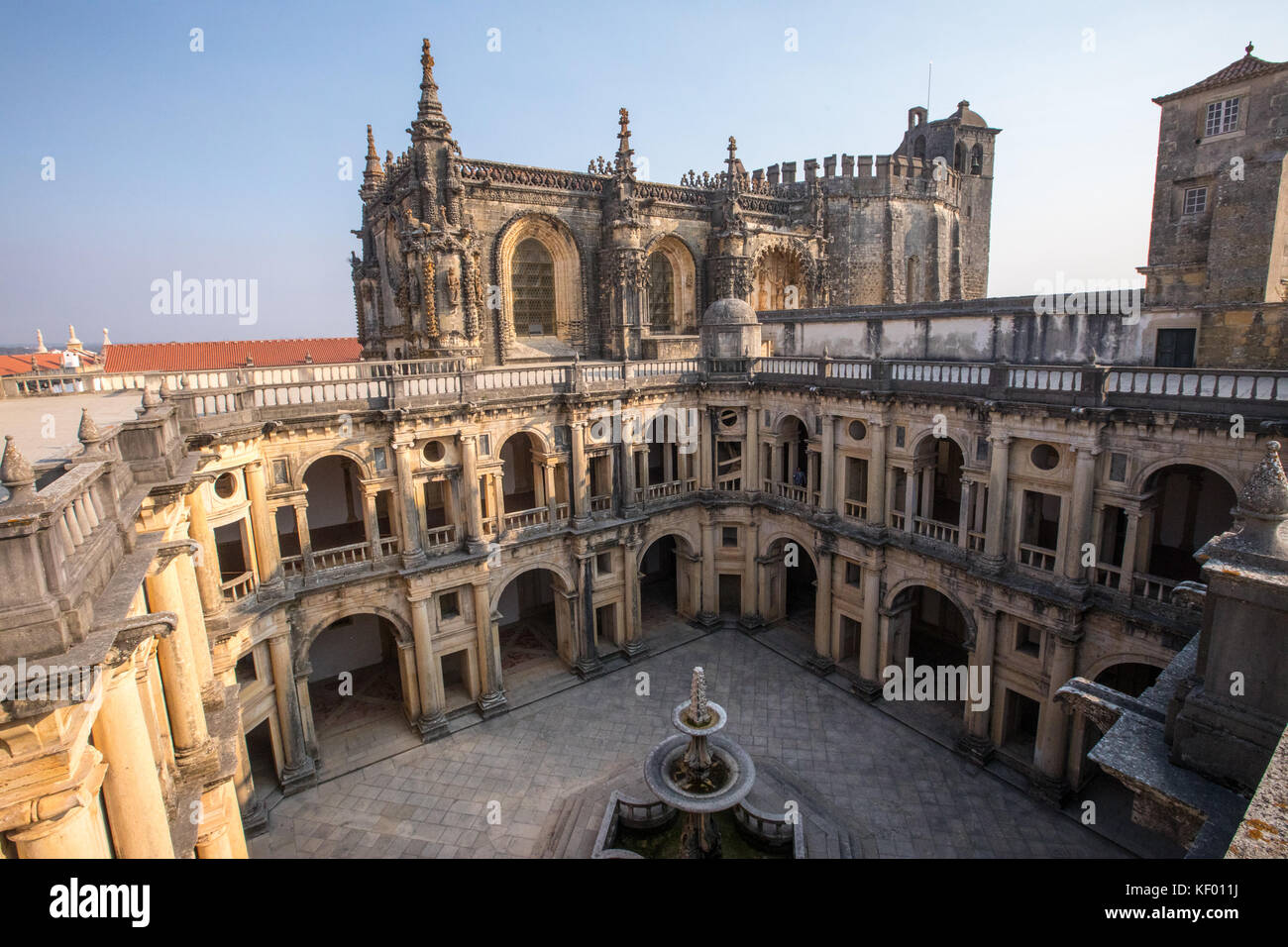 Kreuzgang von Johann III., Architekt Diogo de Torralva, Kloster von
