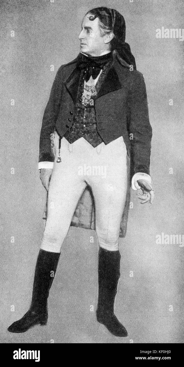 Henry A. Lytton wie Robin Oakapple in 'Ruddigore' von Gilbert und Sullivan. Britischer komischer Schauspieler vom 3. Januar 1865-15. August 1936. Schöpfer der führenden Gilbert und Sullivan rollen. Stockfoto