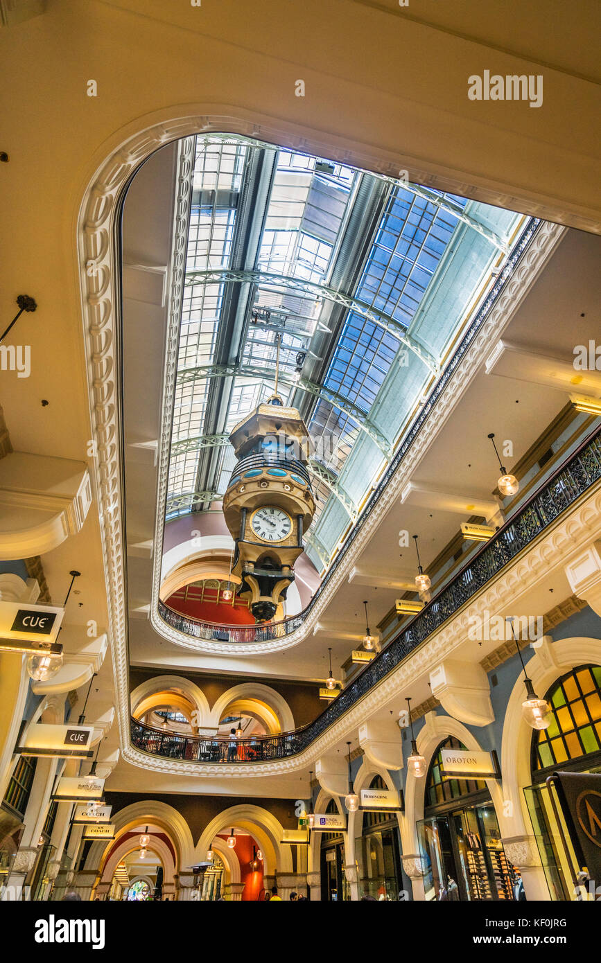 Australien, New South Wales, Sydney, angesichts der Großen Australischen Uhr im Queen Victoria Building Einkaufszentrum Stockfoto