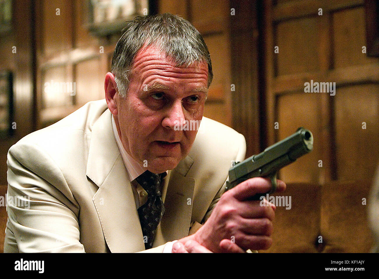 Juni 15, 2005: Batman Begins. Tom Wilkinson als Carmine Falcone. Credit:/Entertainment Bilder/ZUMAPRESS.com/Alamy leben Nachrichten Stockfoto