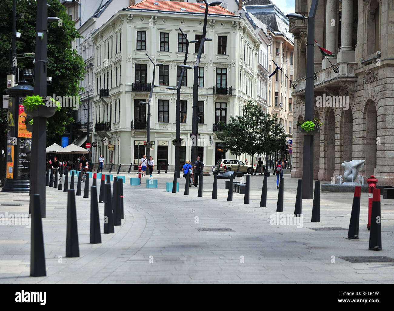Budapest, Ungarn - 11. Juni: Blick von der Straße in der Mitte der Stadt Budapest, Ungarn am 11. Juni 2016. Stockfoto