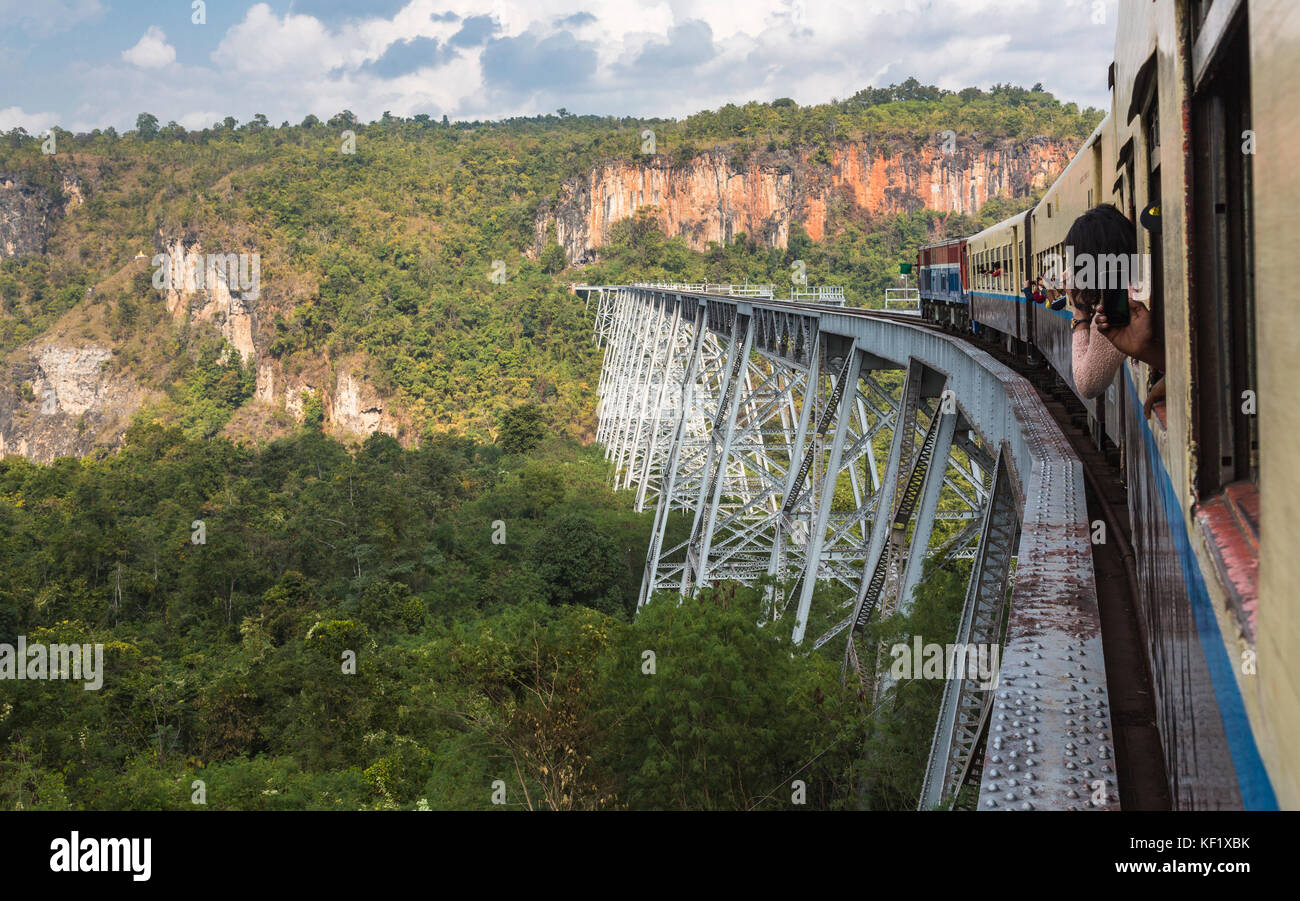 (Goteik Goke Hteik) Viadukt, eine Eisenbahn Bock in Nawnghkio, zwischen Pyin Oo Lwin und Lashio, wichtigste Stadt im nördlichen Shan Staat, Myanmar (Birma) Stockfoto