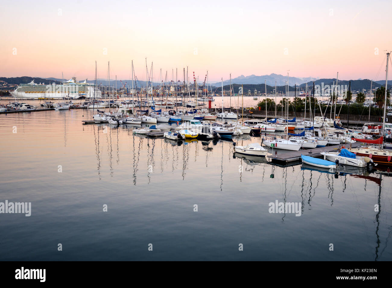 Hafen von La Spezia, Ligurien, Italien Stockfoto