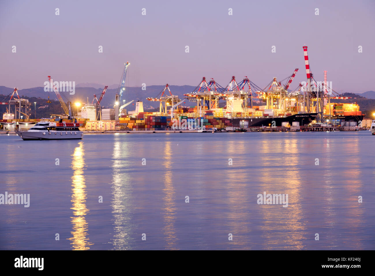 Hafen La Spezia, Containerhafen, Ligurien, Italien Stockfoto