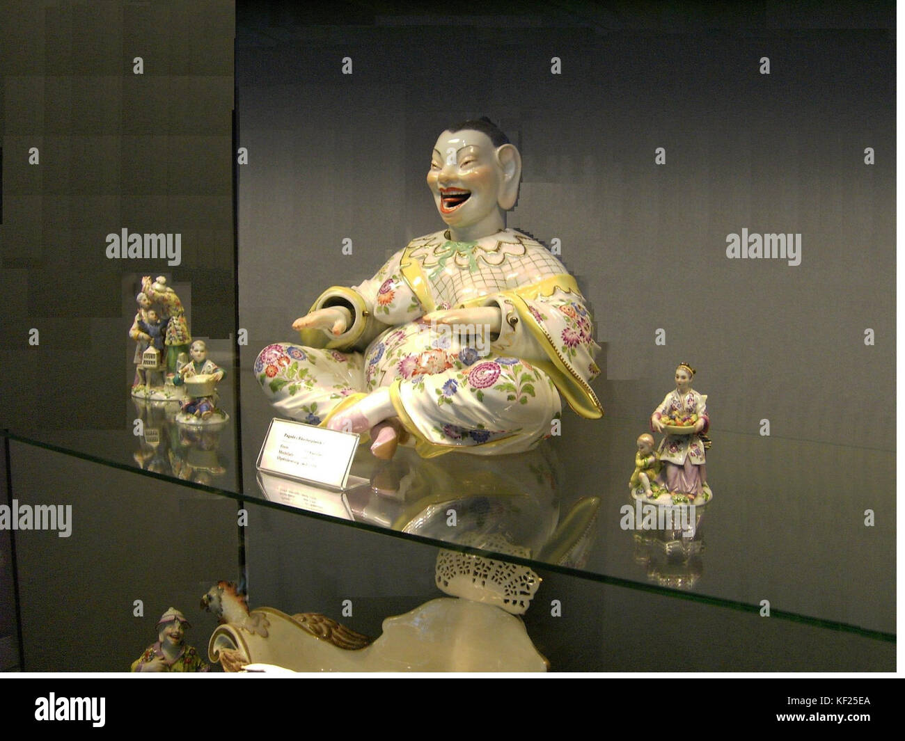 Meissener Porzellan Buddha Stockfoto
