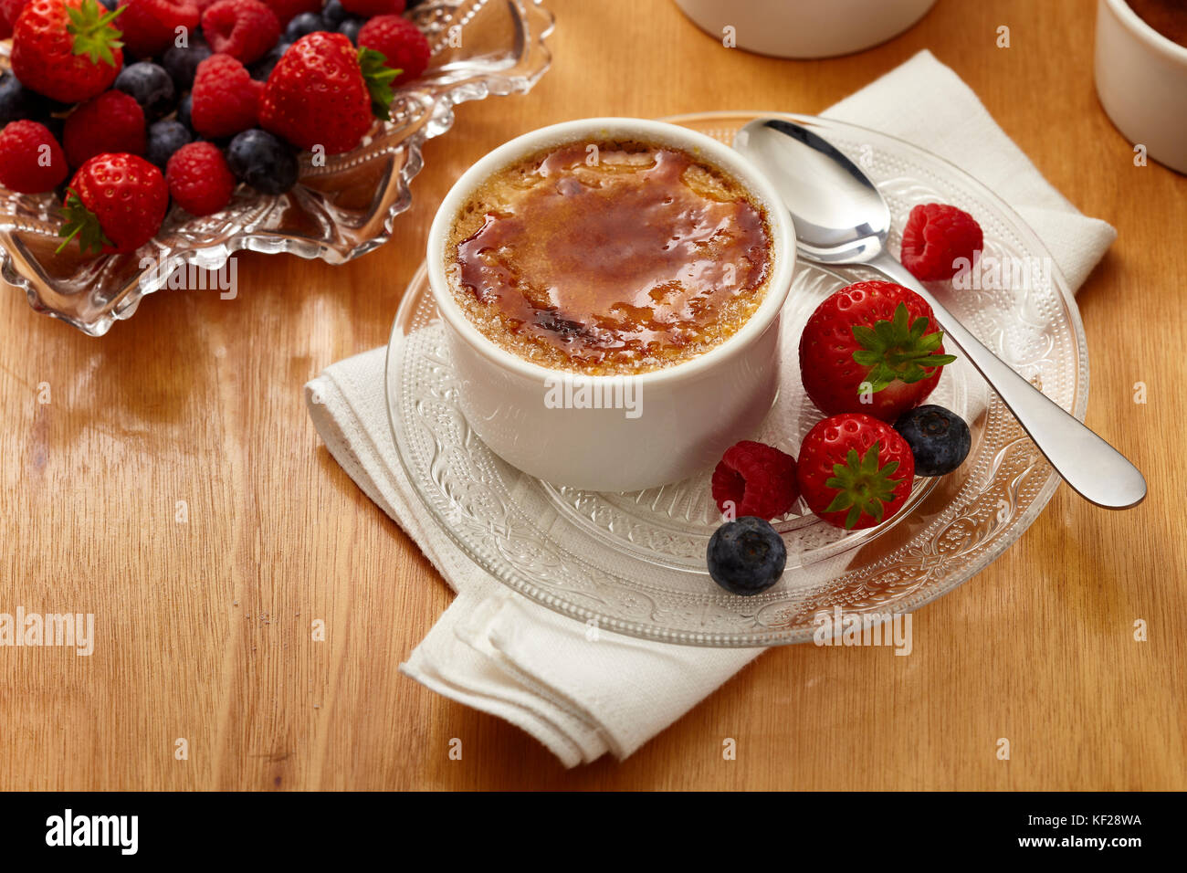 Gewürzten Honig Creme Brulee Stockfoto