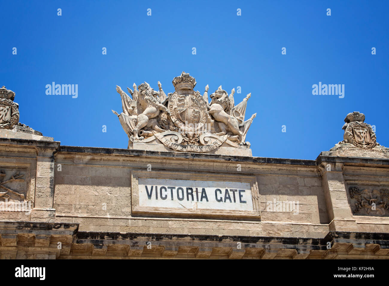 Blick auf eines der Tore in Valletta in Malta. Stockfoto