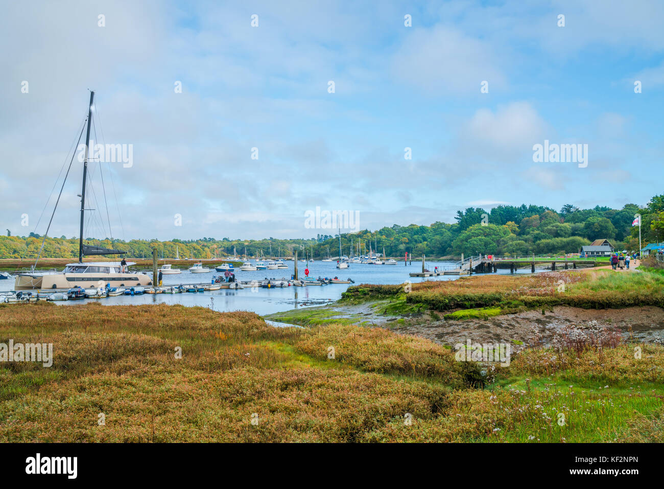 Der buckler Hart, Hampshire uk - Oktober 13, 2017: buckler ist schwer ist ein Weiler auf Beaulieu River in Hampshire. Es ist eine beliebte turist Reiseziel mit einer s Stockfoto