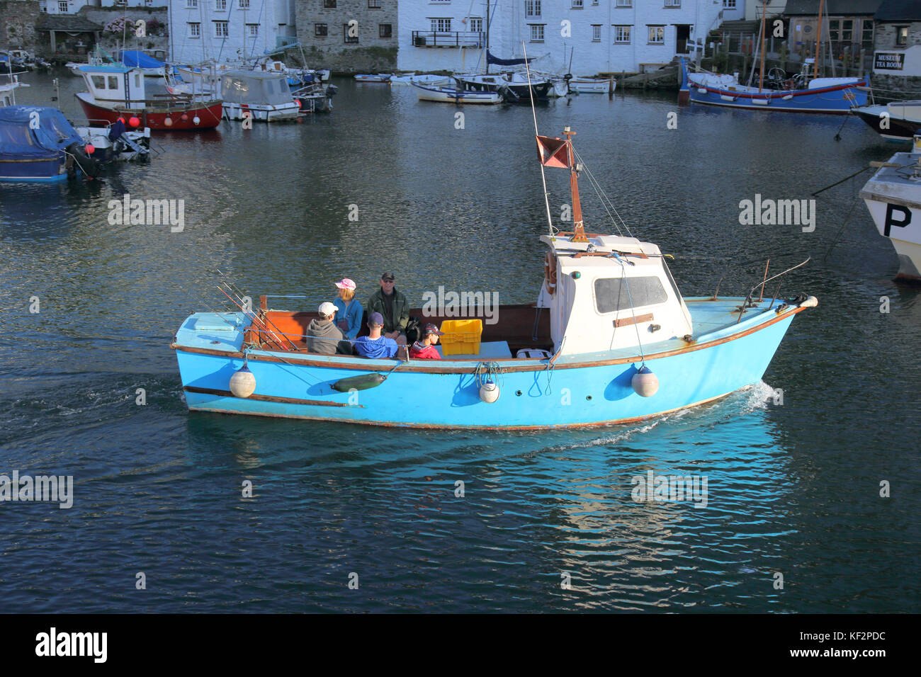 Angeln in polperro auf der südlichen Küste von Cornwall Stockfoto