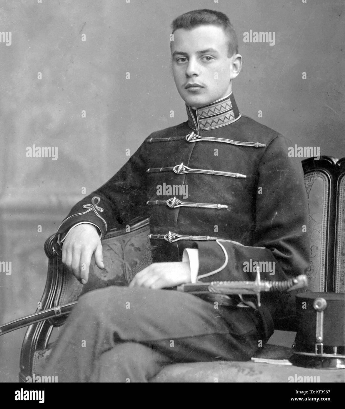 Porträt, Mann, Uniform, Studio, Schwert 4346 Stockfoto