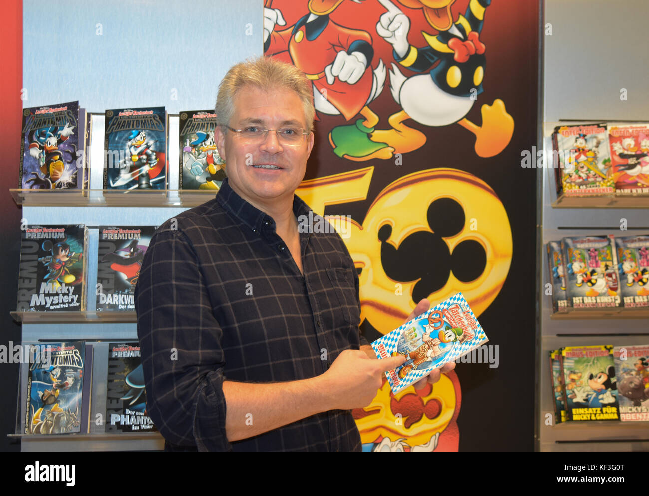 Frankfurt, Deutschland. Oktober 2017. Arild Midthun (* 1964), norwegischer disney-Comic-Künstler, am Egmont-Stand, Frankfurt Bookfair / Buchmesse Frankfu Stockfoto