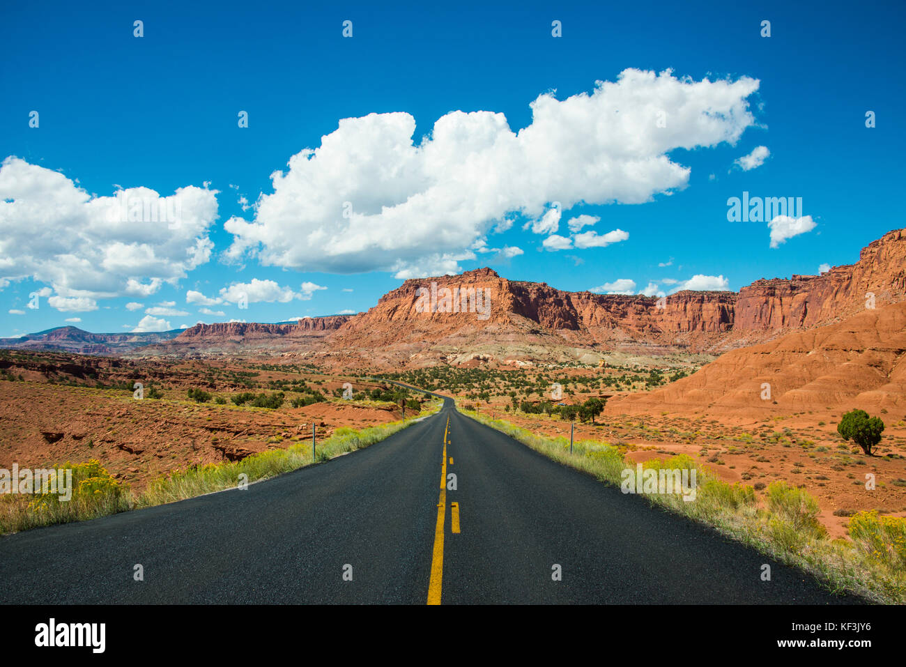 Straße durch den Capitol Reef National Park, Utah, USA Stockfoto