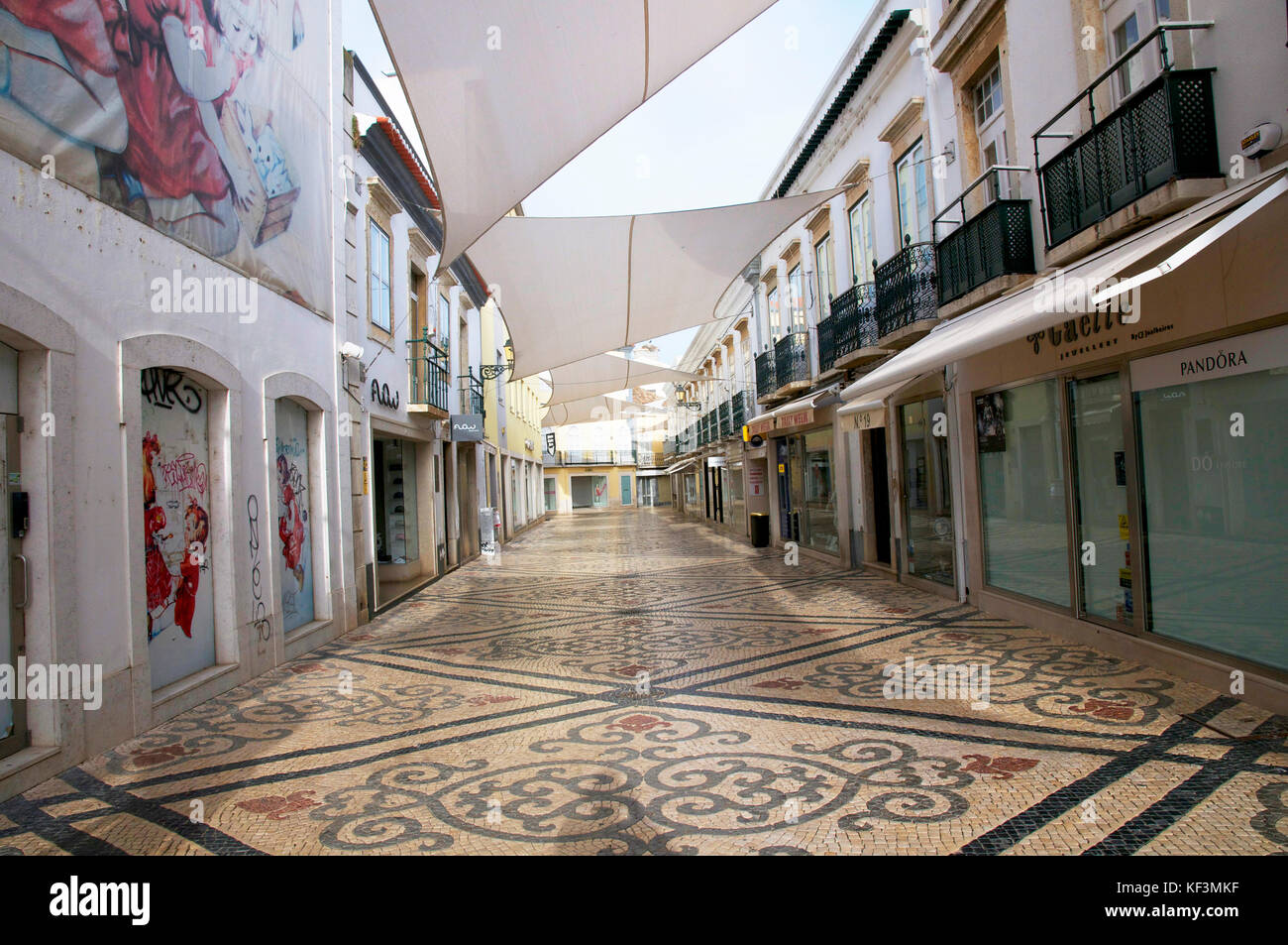 Rua Dr f Gomes, Faro Stockfoto