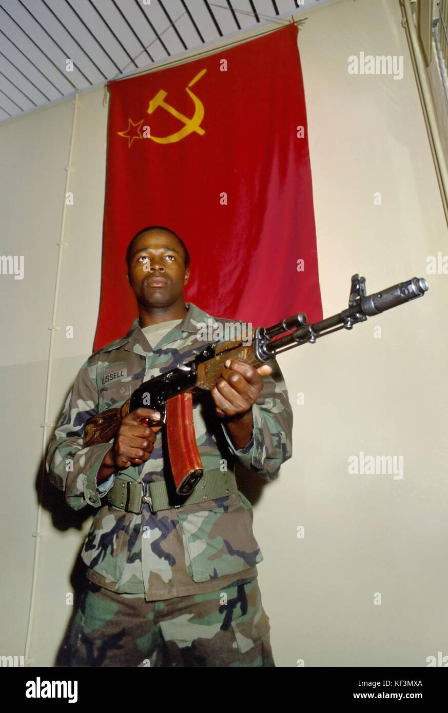 NATO in Deutschland; U.S. Army, Foreign Materials Training Detachment (FMTD) in der Ausbildungszone Grafenwoehr; Installation für die Ausbildung und Einarbeitung in die militärischen Ausrüstungen der Gegner des sowjetischen und Warschauer Paktes (Oktober 1985) Stockfoto