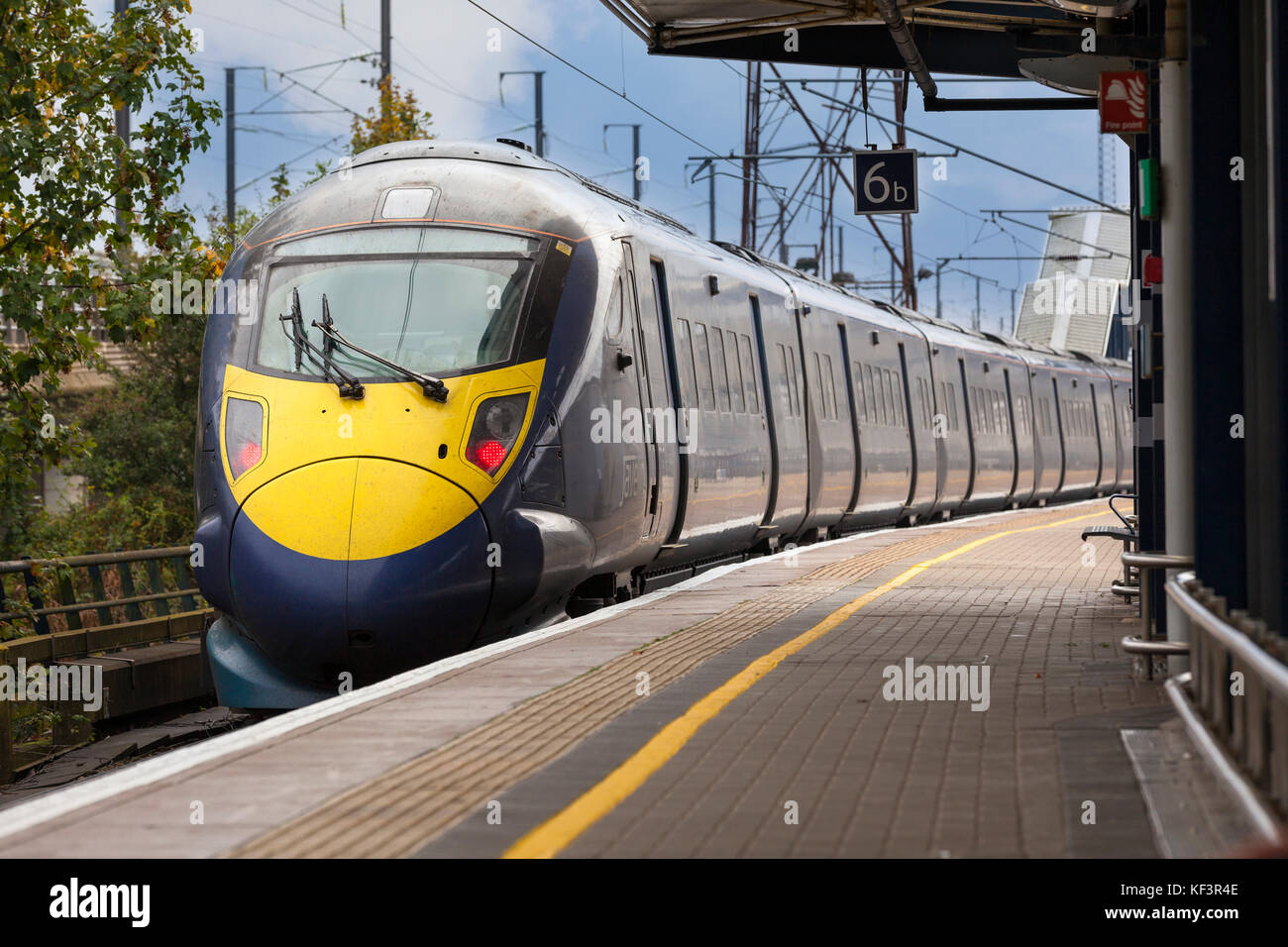 Südöstlichen high speed Javelin Zug am internationalen Bahnhof Ashford entfernt, Plattform, Ashford, Kent stationiert, Großbritannien Stockfoto