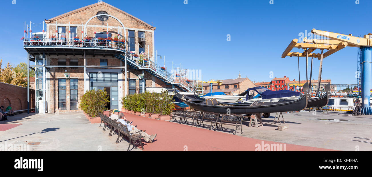Das beliebte Restaurant, Ristorante Al Storica da Crea, in der Bootswerft auf der Insel Giudecca, Venedig, Venetien, Italien Stockfoto