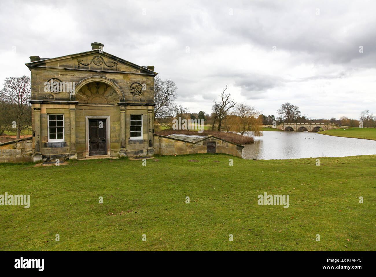 Das Bootshaus oder das Angeln Zimmer an Kedleston Hall, Kedleston, Derbyshire, England, Großbritannien Stockfoto