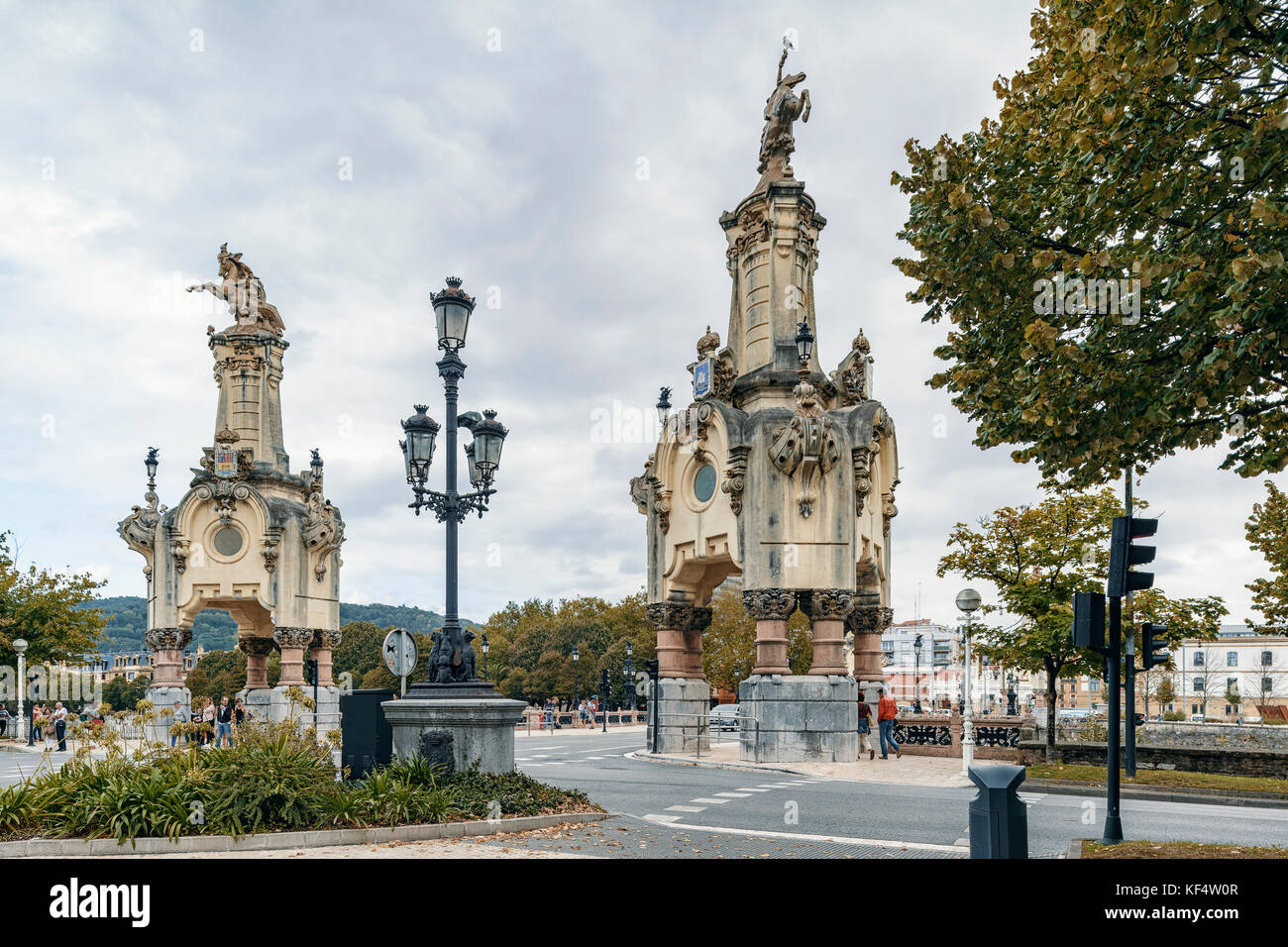 Maria Cristina Brücke in San Sebastian, Donostia, Baskenland, Spanien. Stockfoto