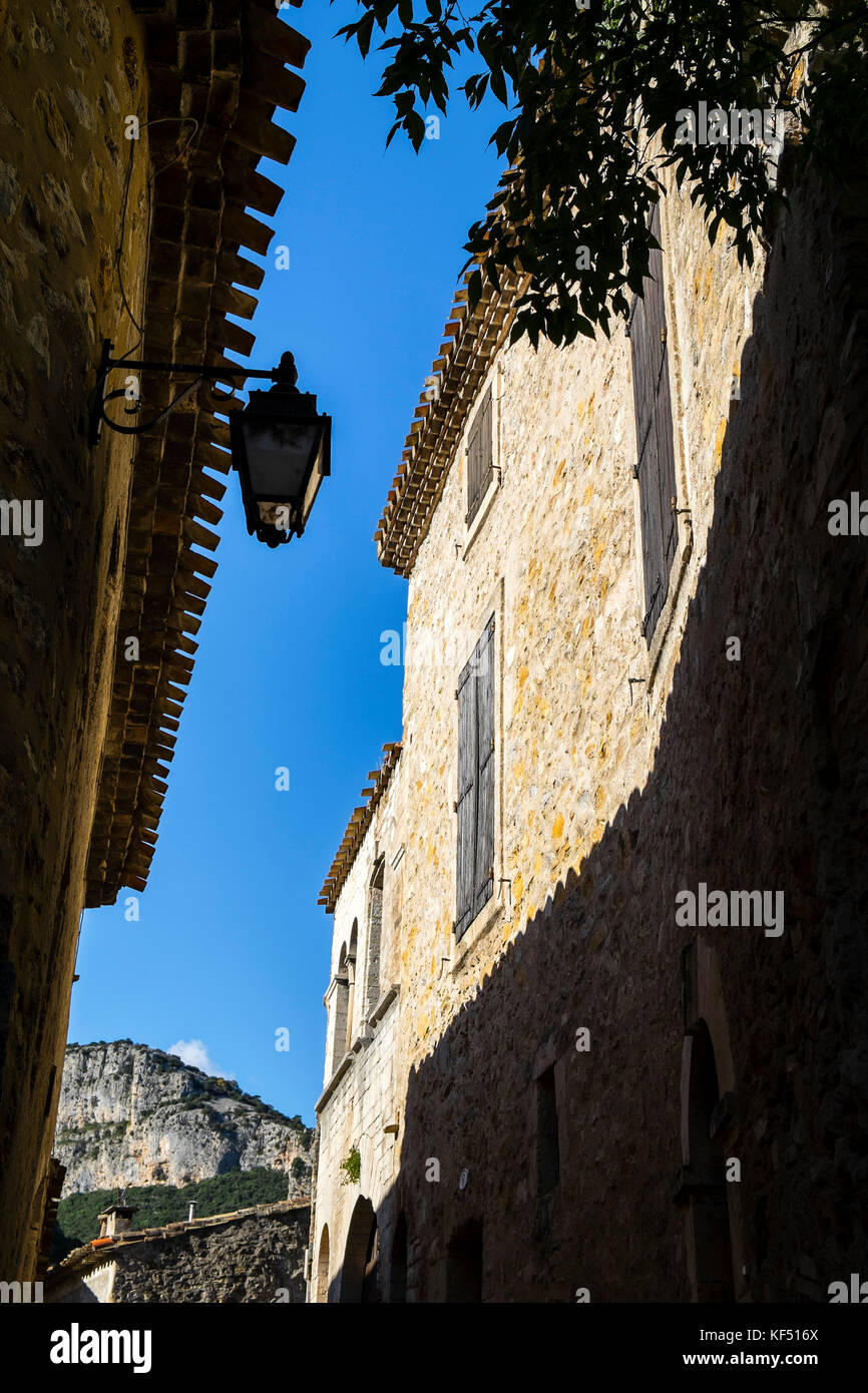 Saint guilhem Le Desert ist eines der schönsten Dörfer Frankreichs, im