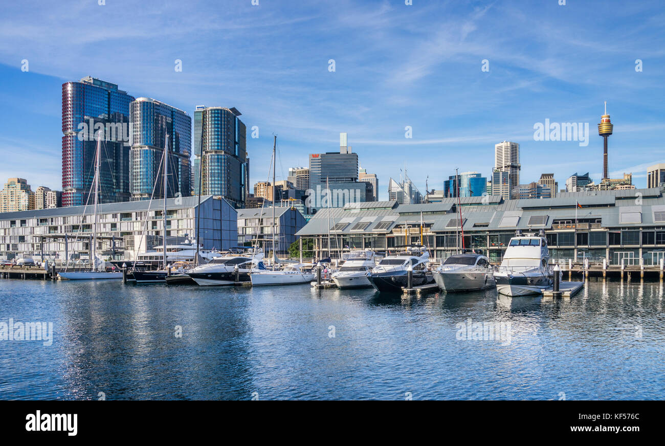 Australien, New South Wales, Sydney, Sydney Wharf Marina vor dem Hintergrund der Barangaroo International Towers und dem CBD Skyline mit Sydney Stockfoto