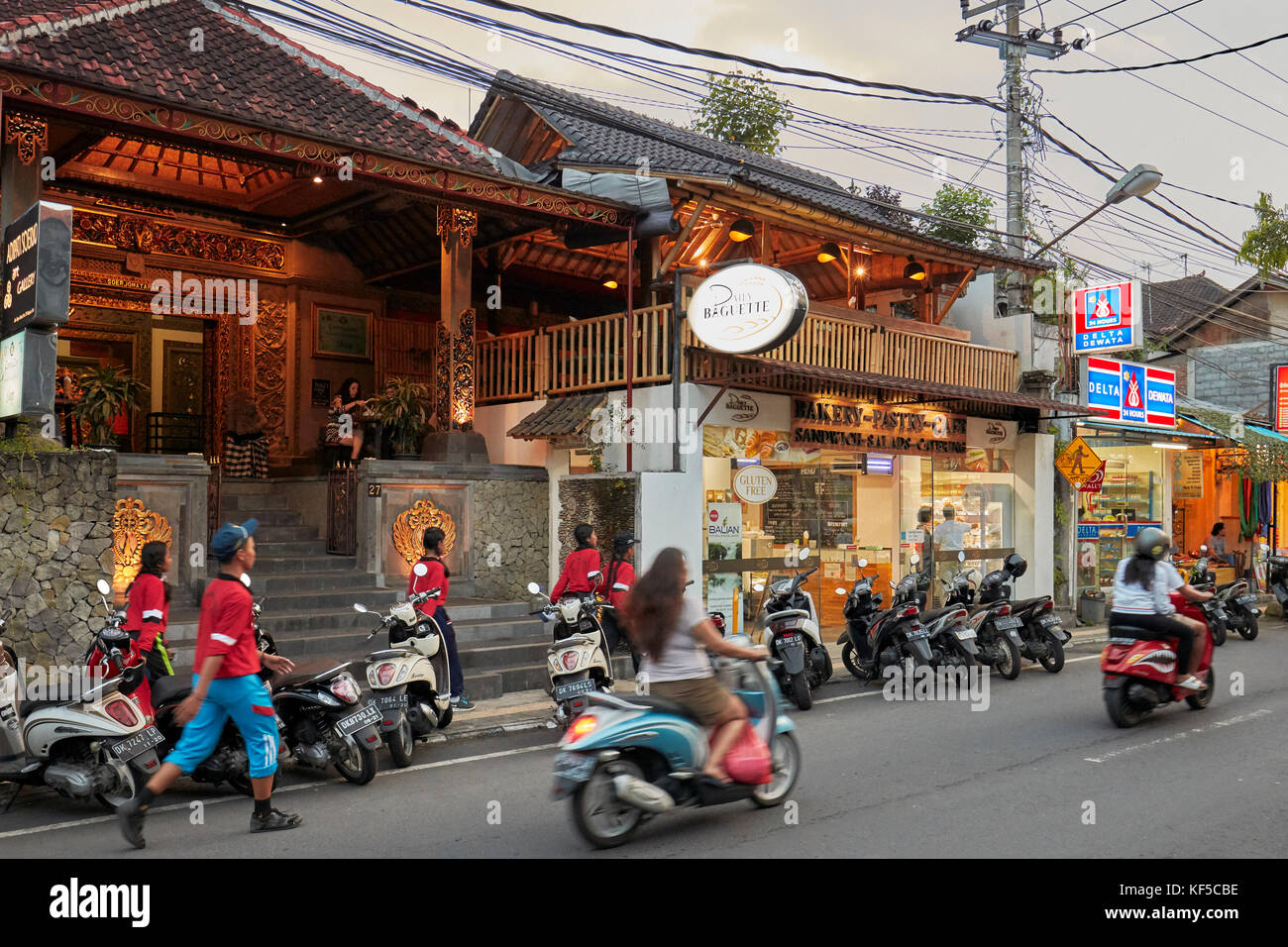 Straßenszene in Ubud, Bali, Indonesien. Stockfoto