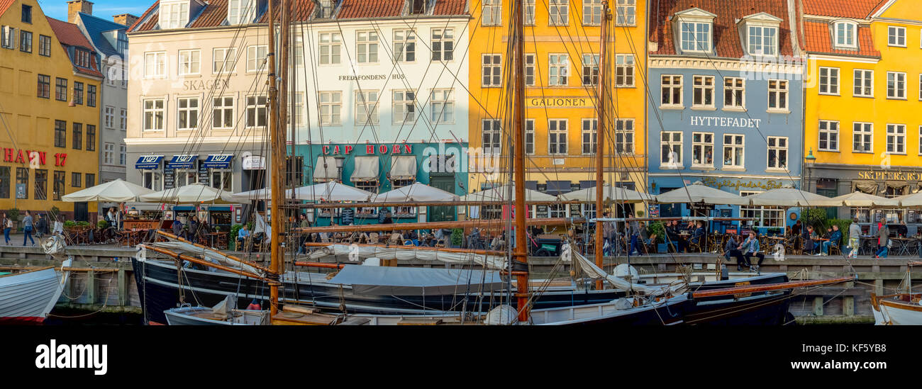 Blick auf bunte Häuser am Nyhavn, Dänemark Stockfoto