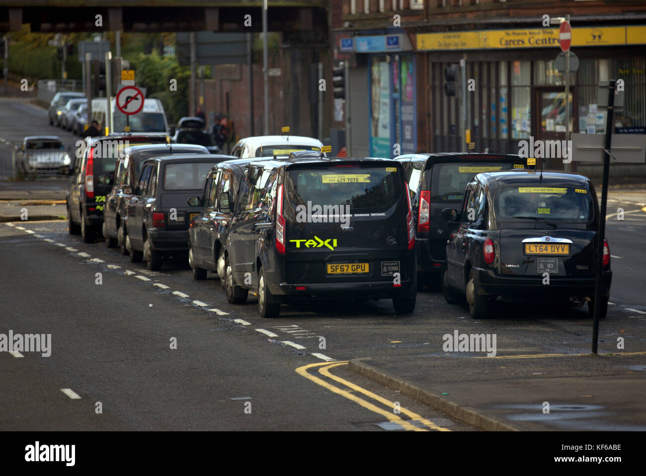 Street Zentrum reservierung Lane schwarz Taxistand anniesland cross Glasgow Stockfoto