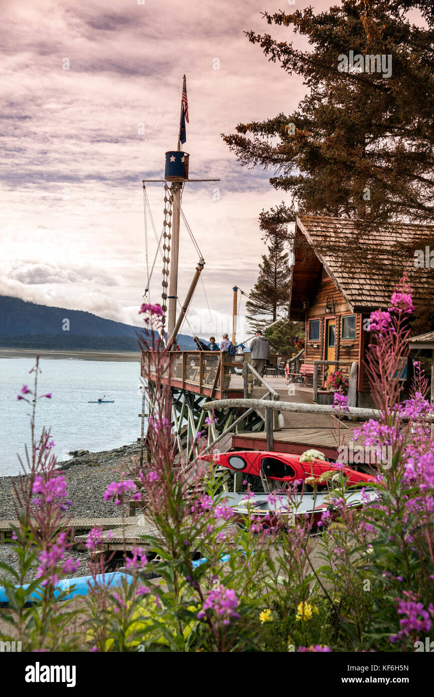 USA, Alaska, Homer, China Poot Bay, die Kachemak Bucht, mit Blick auf die Gründe, auf die Kachemak Bay Wilderness Lodge Stockfoto