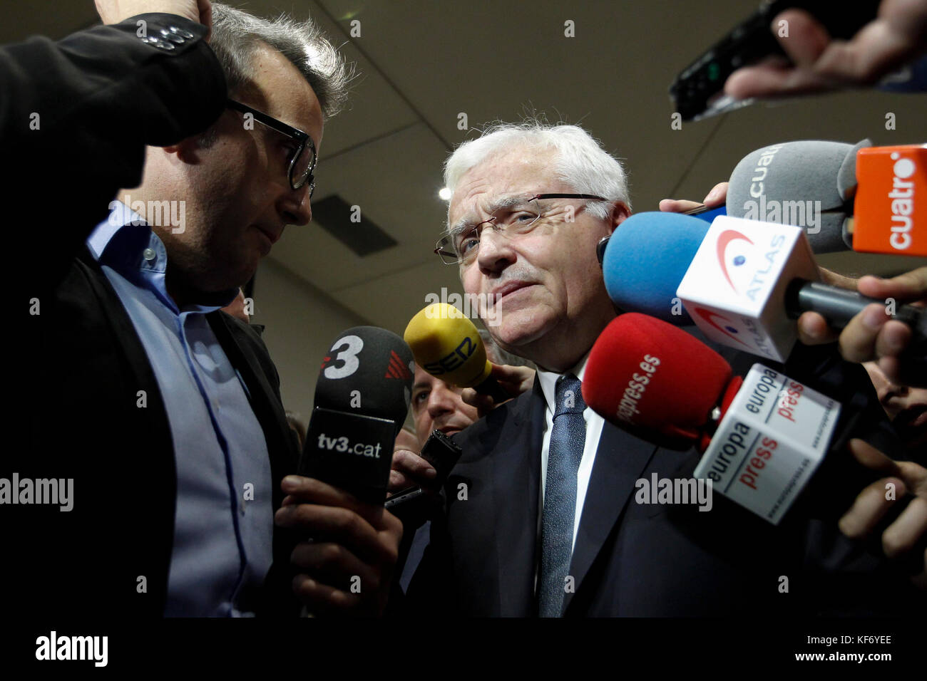 Madrid, Spanien. 26 Okt, 2017. Ferran Mascarell ist nicht erlaubt eine spezielle Sitzung zu sprechen die 155 Artikel in Katalonien im spanischen Senat in Madrid, am Donnerstag, 26, Oktober 2017. Credit: Gtres Información más Comuniación auf Linie, S.L./Alamy leben Nachrichten Stockfoto