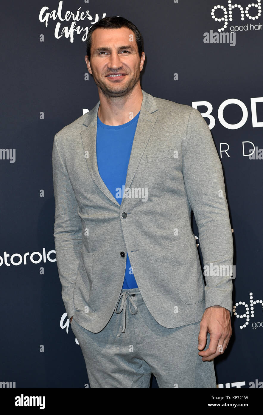 Berlin, Deutschland. Oktober 2017. Boxer Wladimir Klitschko kommt am 26. Oktober 2017 zum New Body Award im Tempodrom in Berlin. Quelle: Britta Pedersen/dpa/Alamy Live News Stockfoto