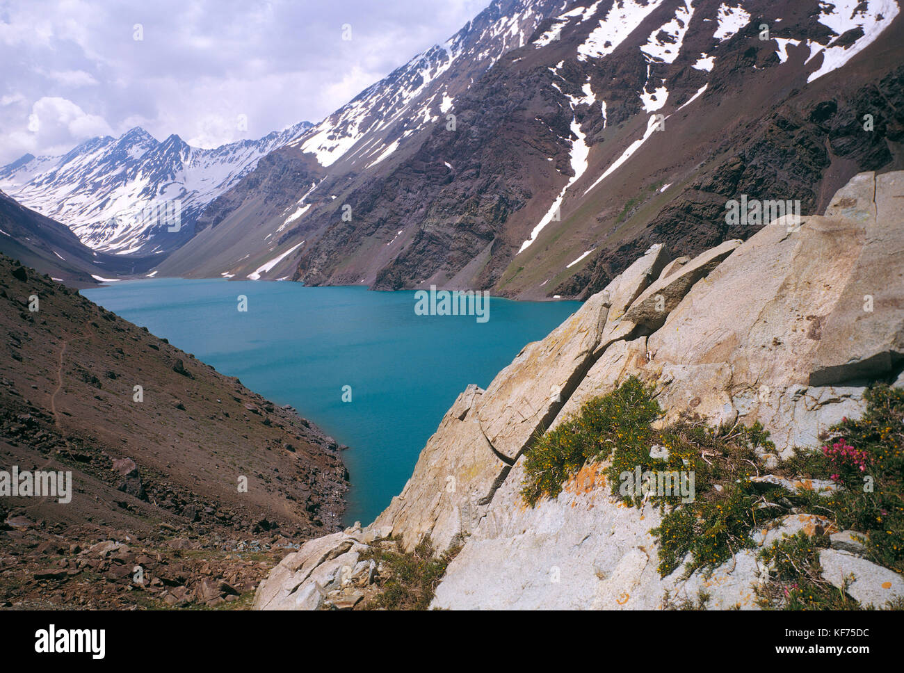 Laguna del Inca, glazialer Herkunft, Anden, Chile, Region V Stockfoto