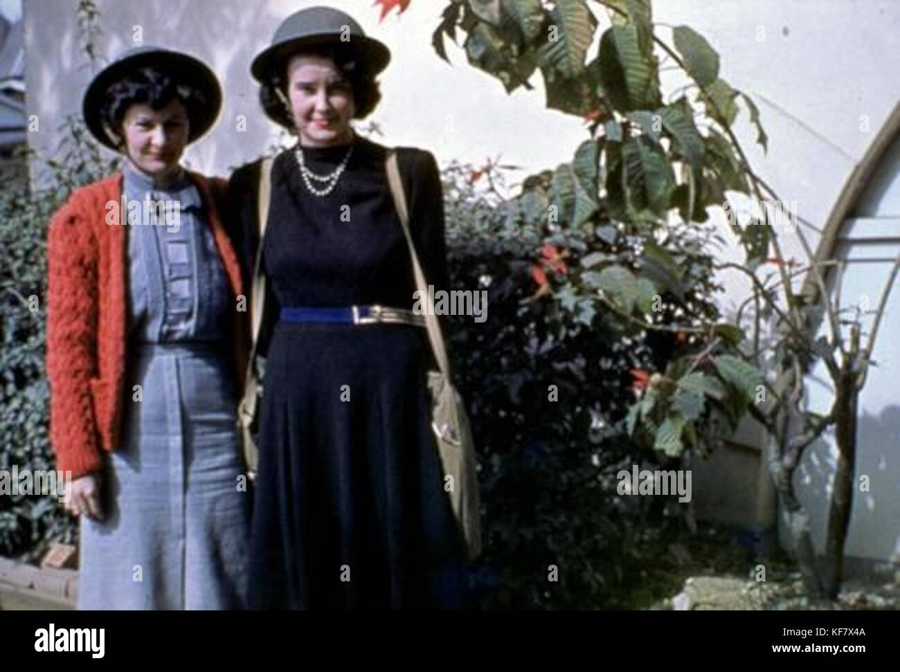 Zivile Mitarbeiter die Teilnahme an einem Luftangriff Bohrer an Somerville House Brisbane 1942 Stockfoto