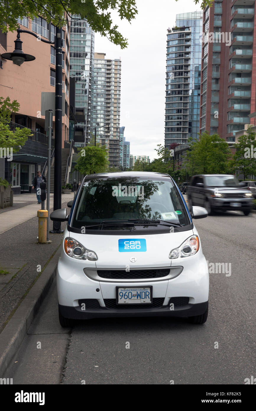 Kanada, Vancouver, British Columbia, car2go Auto ist auf einer Straße in der Innenstadt von Vancouver geparkt, Teil einer Car sharing Programm Stockfoto