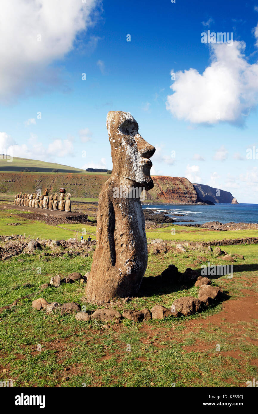 Easter Island, Chile, Isla de Pascua, Rapa Nui, Moai Statuen am Ahu Tongariki Ort am Fuß des Vulkan poike Stockfoto