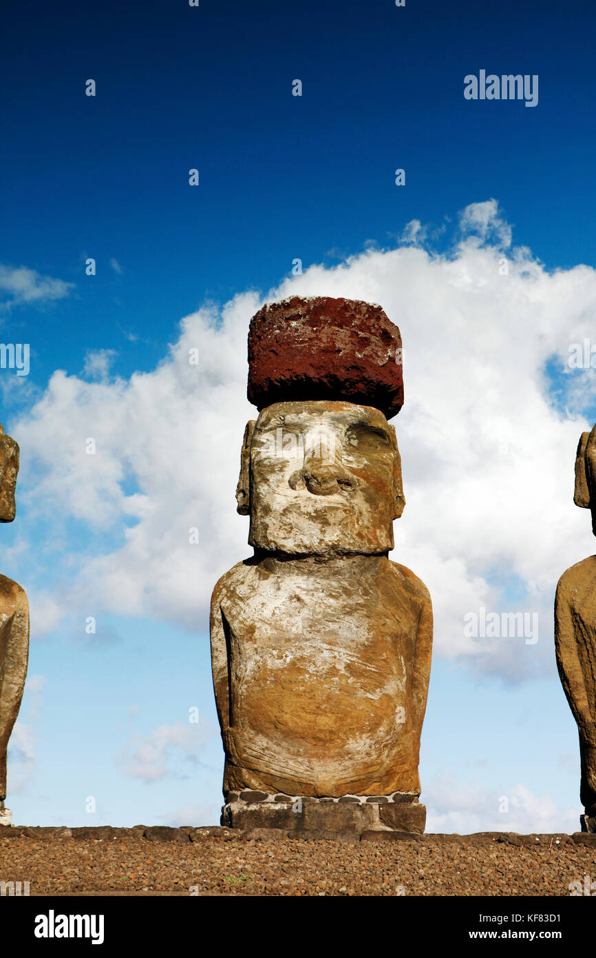 Easter Island, Chile, Isla de Pascua, Rapa Nui, Moai Statuen am Ahu Tongariki Ort am Fuß des Vulkan poike Stockfoto