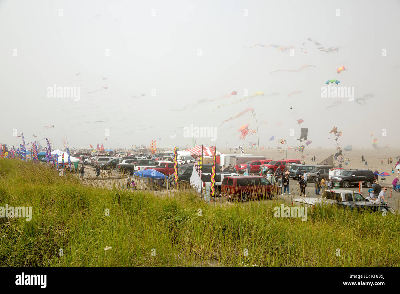 Usa, Washington State, Long Beach Halbinsel, international kite Festival, die Reihe von Lebensmittel- und Kite Anbieter ist auf der Kite Festival Stockfoto