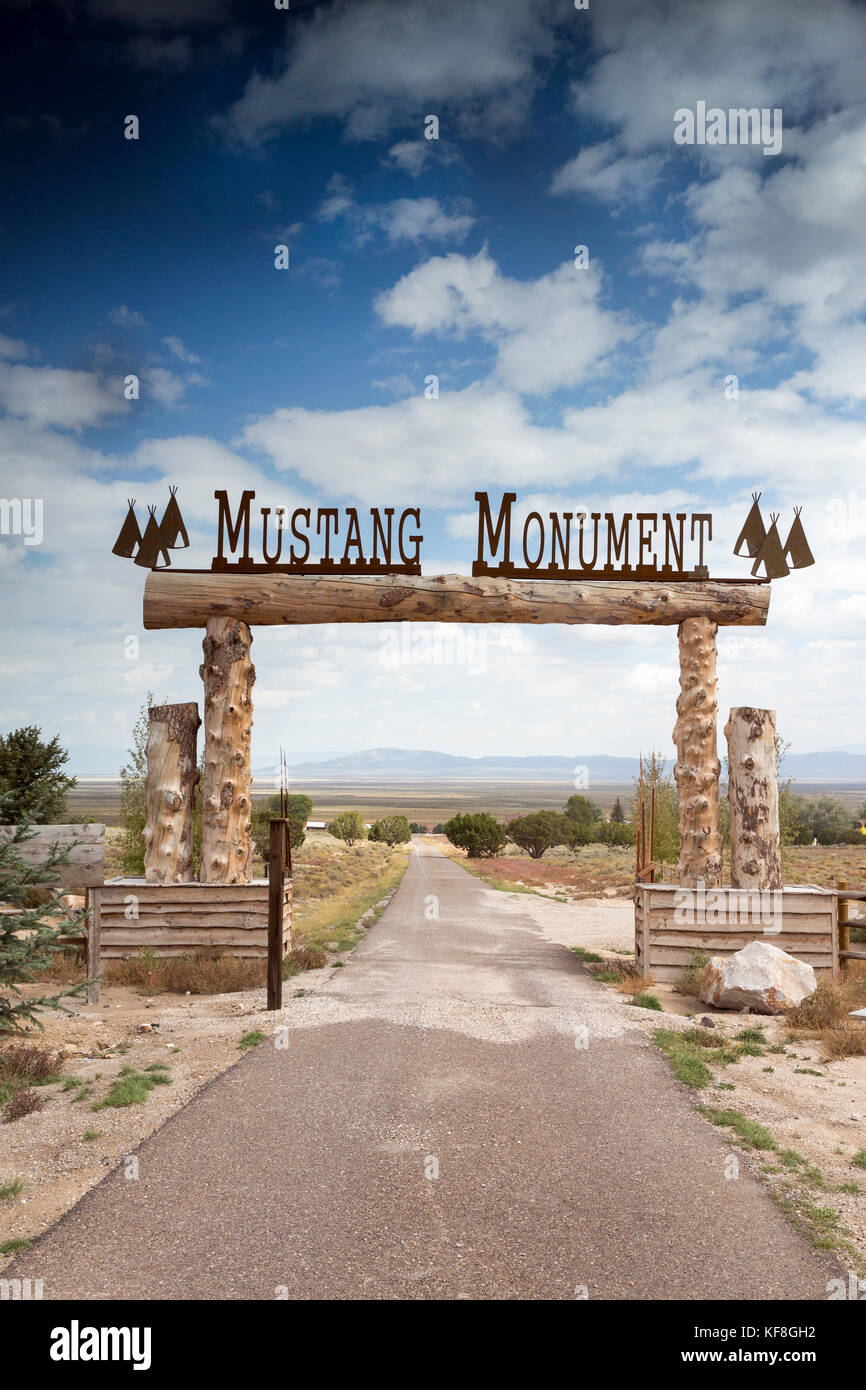 Usa, Nevada, Brunnen, das Tor zum Mustang Monument, einer nachhaltigen Luxus Eco Resort und für wilde Pferde erhalten, Amerikas speichern muss Stockfoto