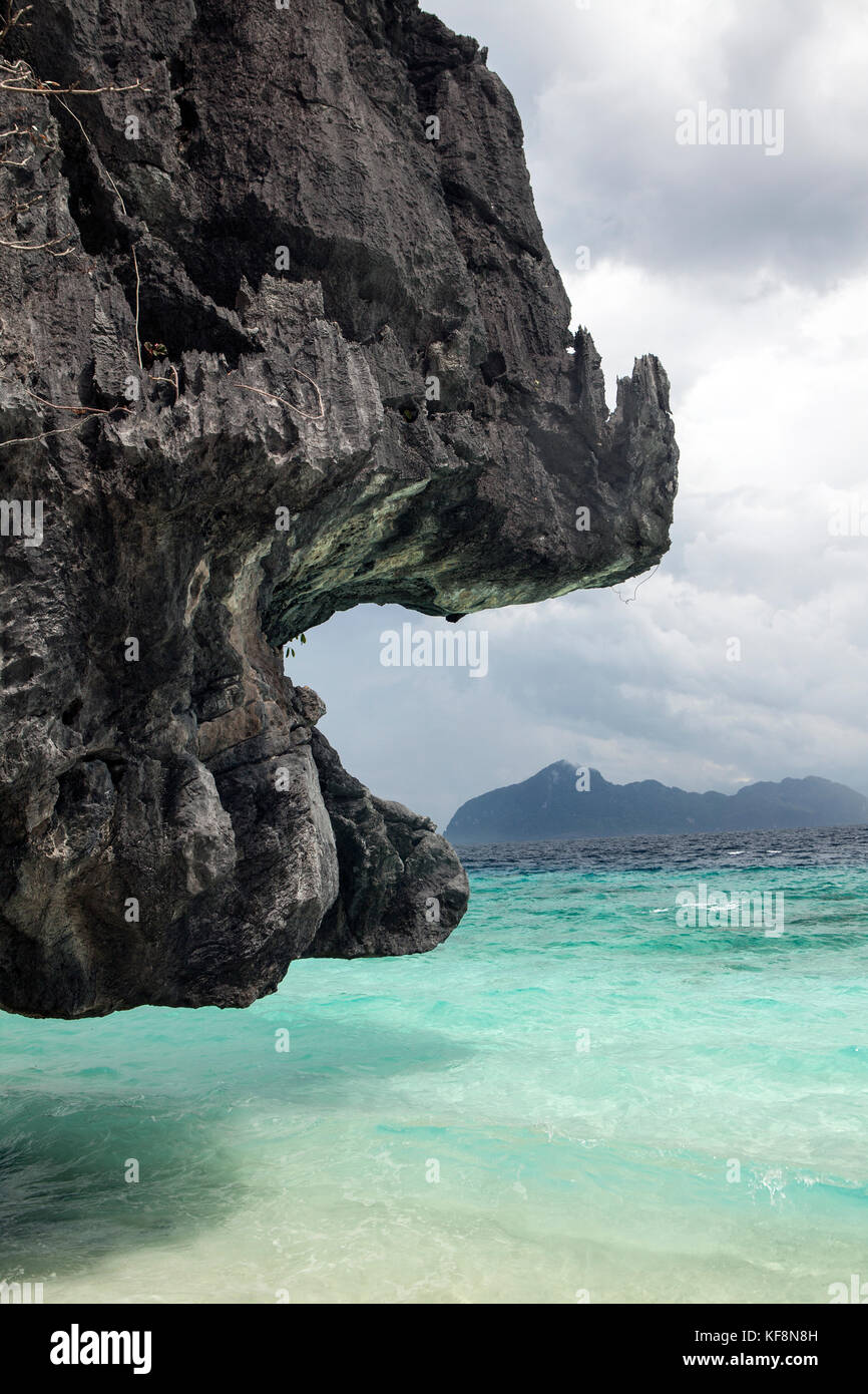 PHILIPPINEN, Palawan, El Nido, Entalula Insel, Inseldetail in Bacuit Bay, Südchinesisches Meer Stockfoto