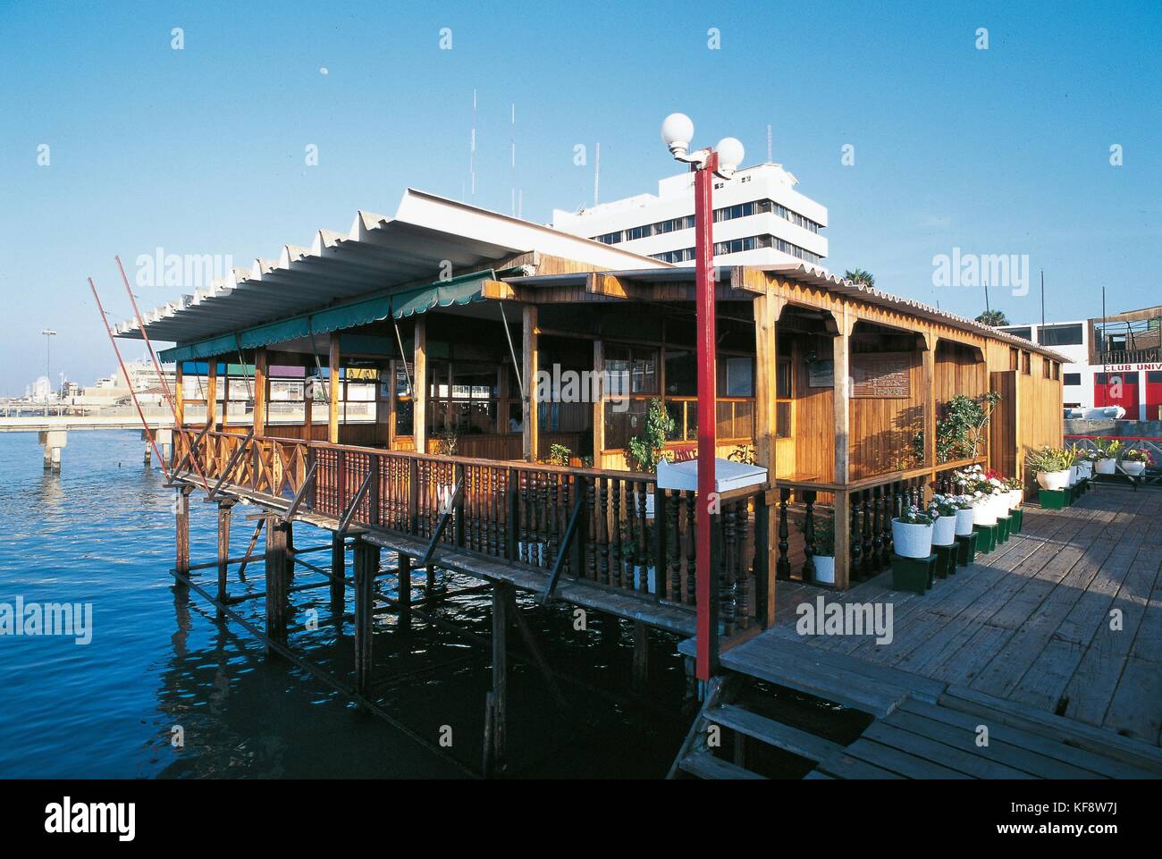Peru - Lima. callao. Haus auf Stelzen in La Punta. Stockfoto