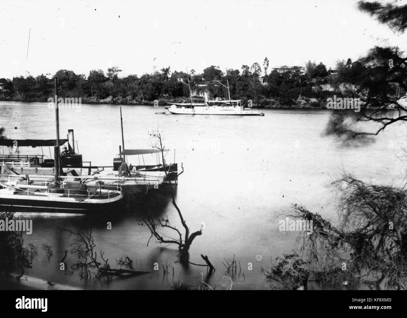 1 108864 Schiffe in den Brisbane River an der Stadt verankert, Ca. 1896 Stockfoto