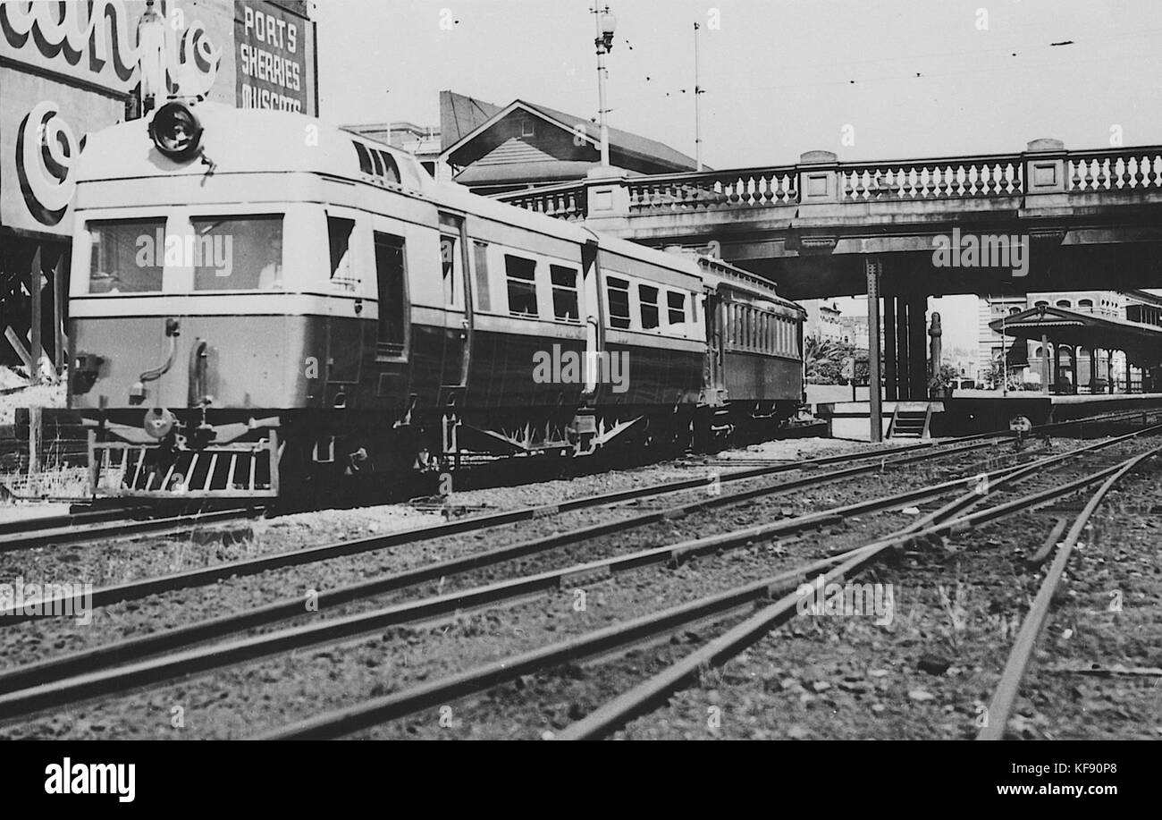 Gouverneur Klasse verlassen Perth Bahnhof 1930 s Stockfoto