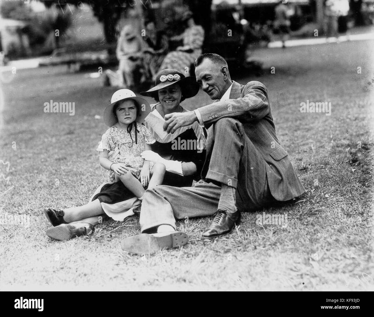 1 106836 Houston Familie bei Albion Park Rennen, Brisbane, 16. Dezember 1933 Stockfoto