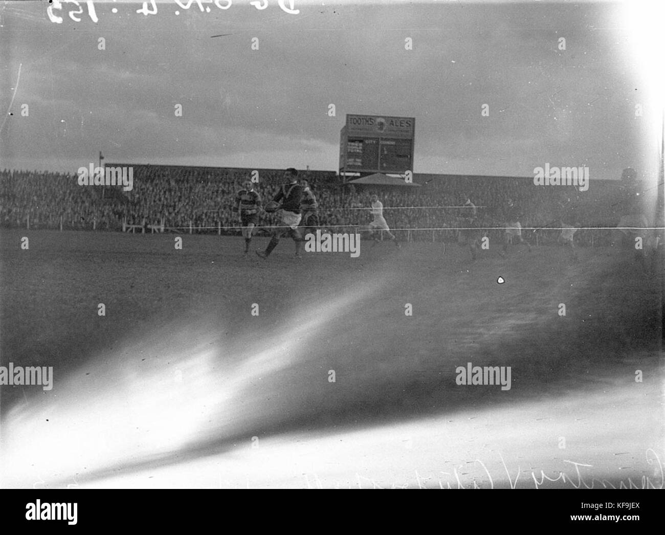 42166 Rugby League City v Land am Sportplatz Stockfoto
