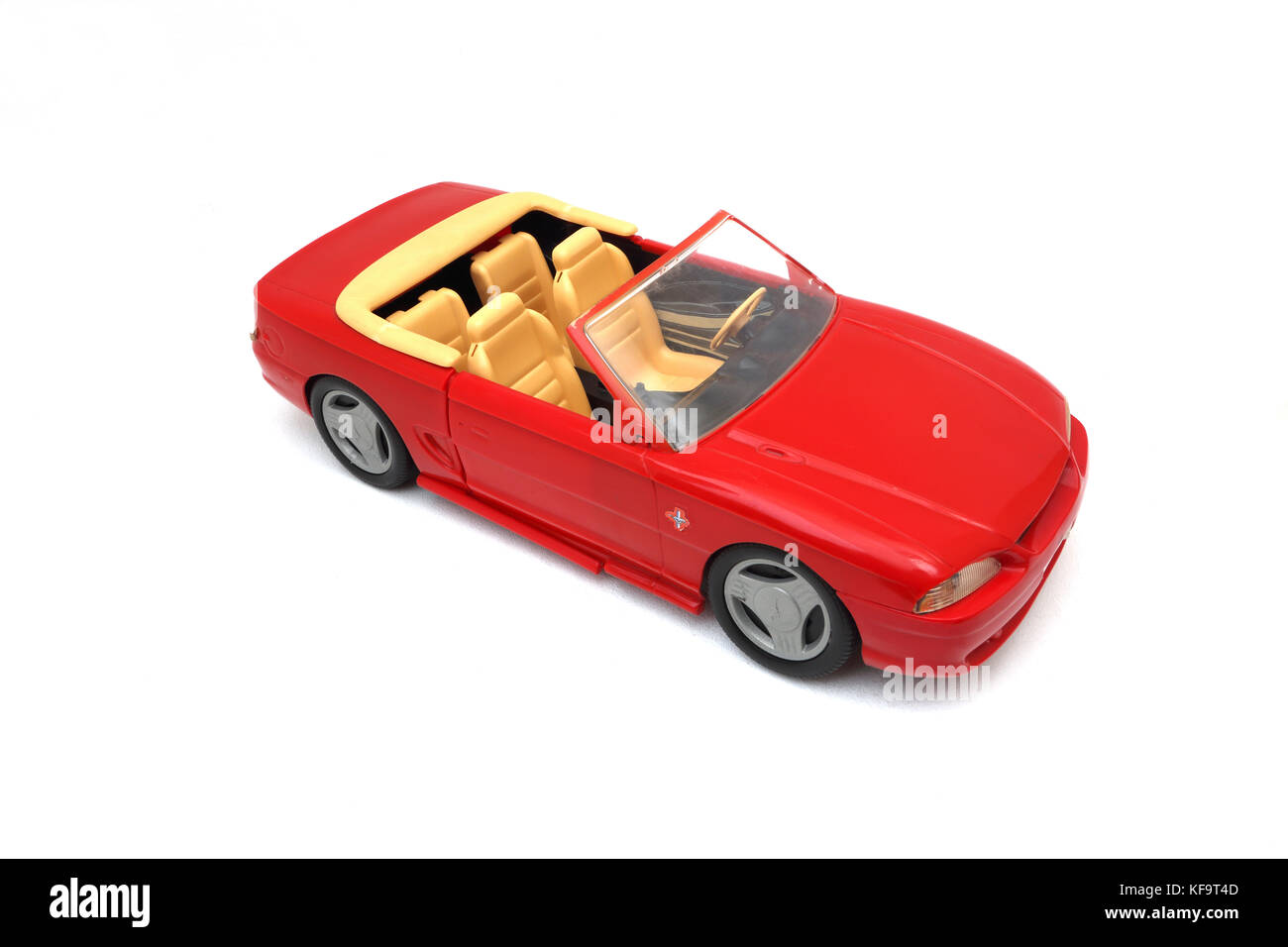 Vintage Spielzeug 90er Ford Mustang Cabrio Barbie Stockfotografie - Alamy