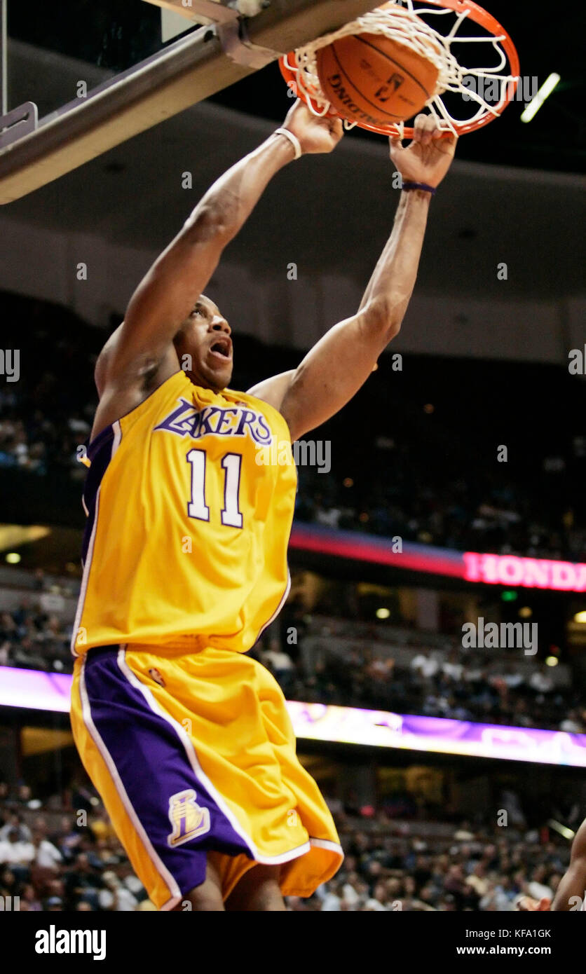 Devin Los Angeles Lakers "grüne Dunks den Ball gegen die Seattle Supersonics" in der zweiten Hälfte von einem preseason Nba Basketball Spiel in Anaheim, Calif., am Donnerstag, 14. 12, 2006 Foto von Francis specker Stockfoto