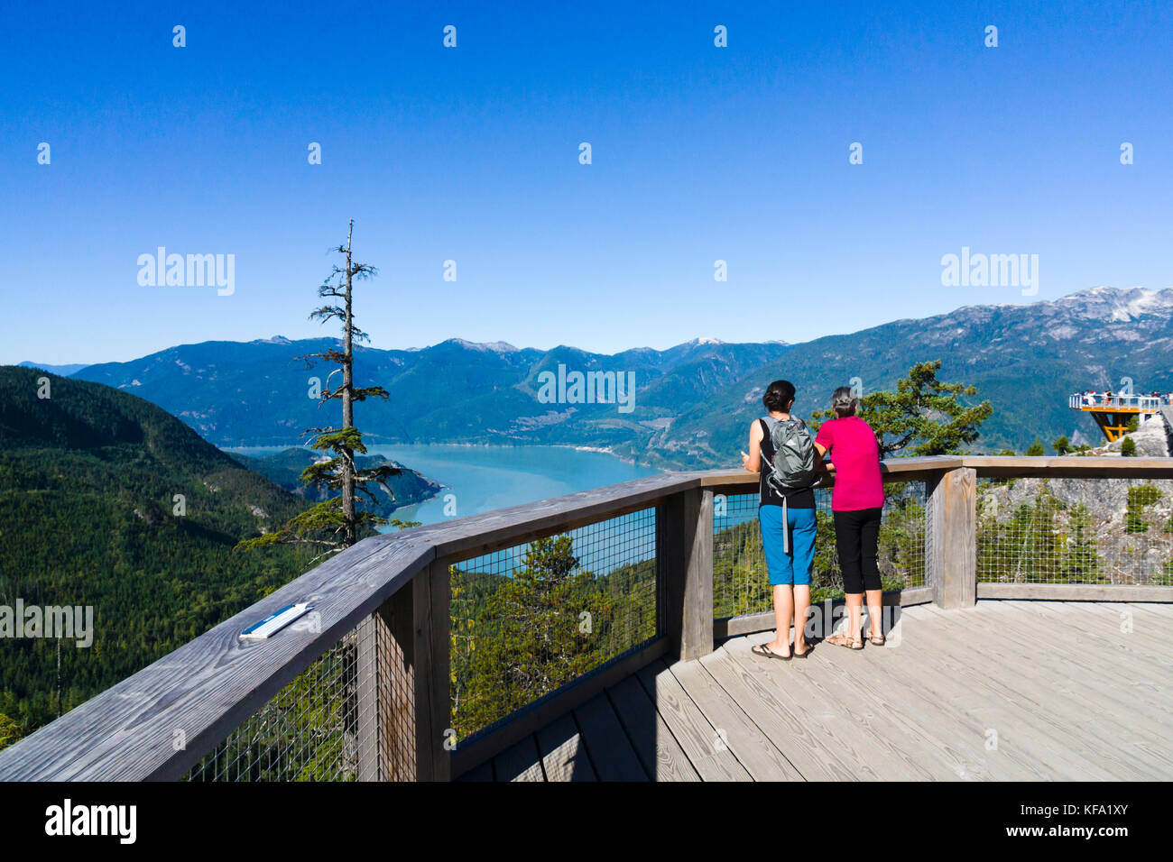 Blick über Howe Sound vom Meer bis zum Himmel Gondel, Squamish, British Columbia, Kanada. Stockfoto
