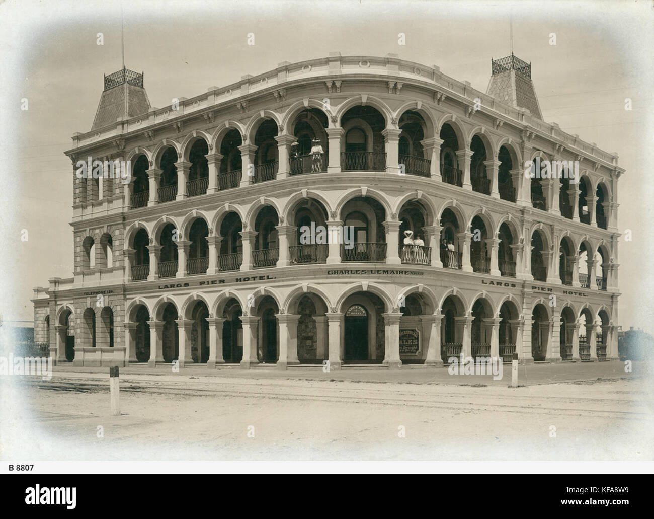 Largs Pier Hotel 1900 Stockfoto