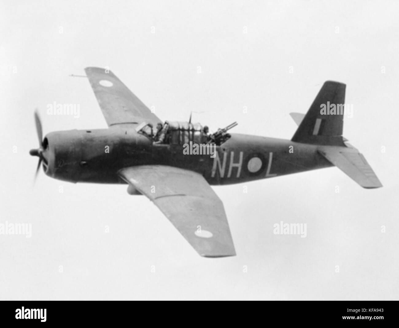 Nr. 12 Squadron Rache Sturzbomber im Flug im Dezember 1943 Stockfoto