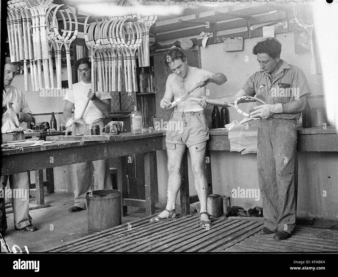 37361 Dunlop Tennis factory Beverly Hills Stockfoto